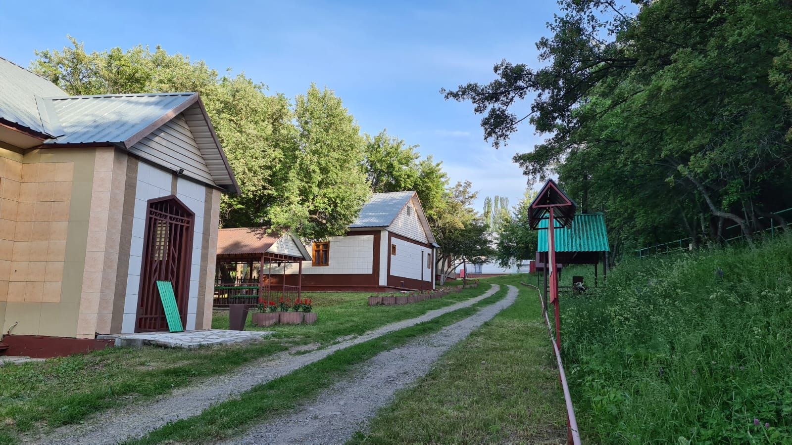 Туристическая база