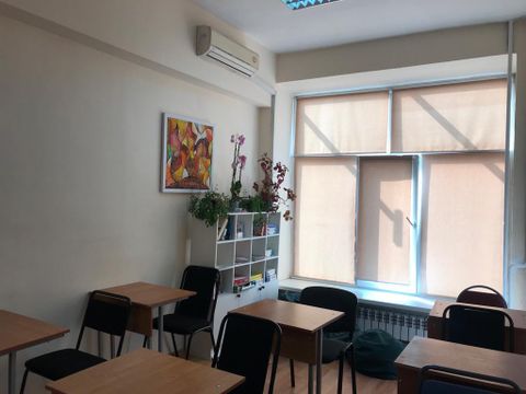 Языковая школа в центре Алматы