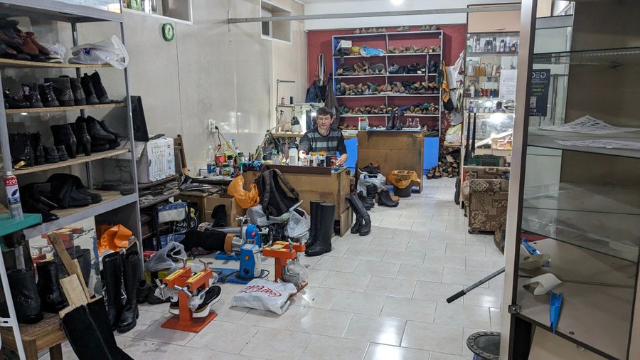 Производство обуви, ручная работа