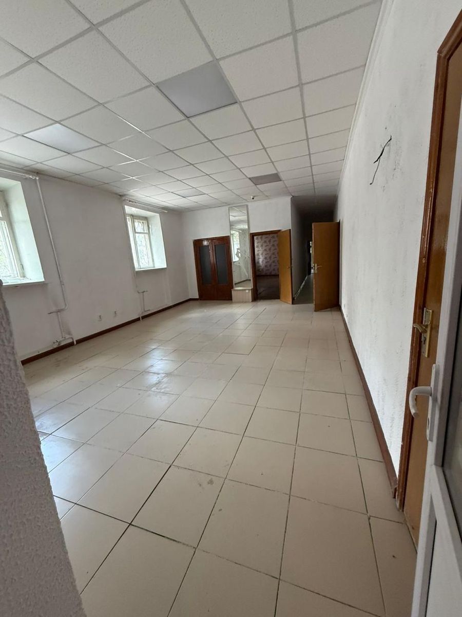 Коммерческое помещение 257 м²