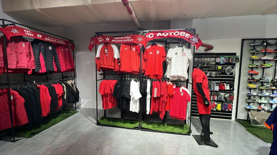 Футбольный магазин «Life football Aqtobe»