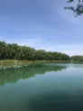 Зона отдыха с озером