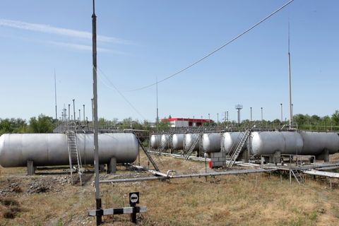 Комплекс с базой хранения газа на 1400 кубов