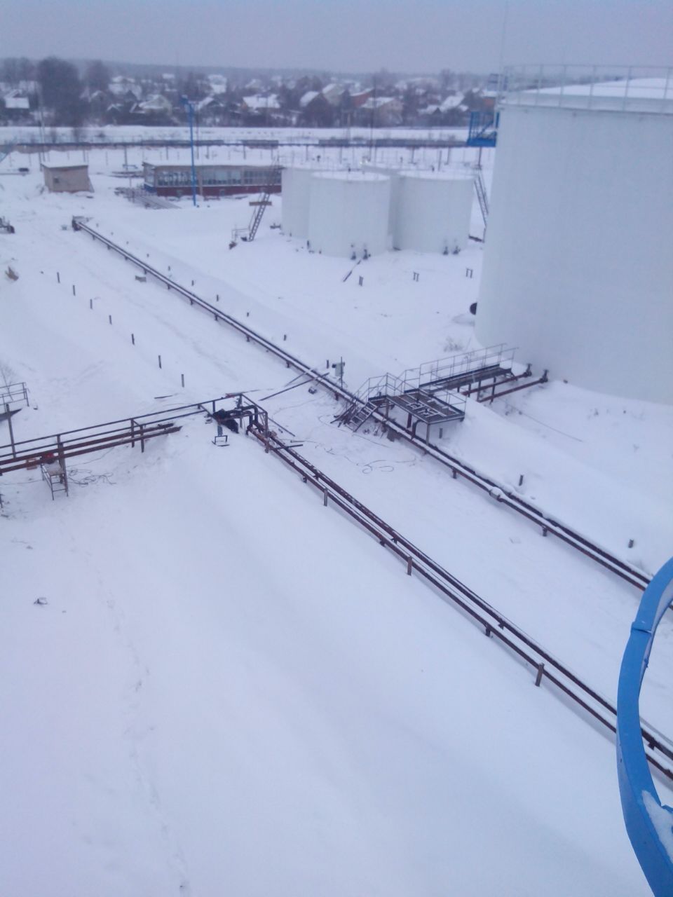 Нефтебаза по хранению и перевалке светлых неф