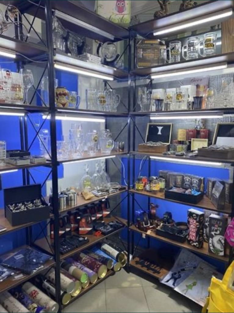 Действующий магазин подарков