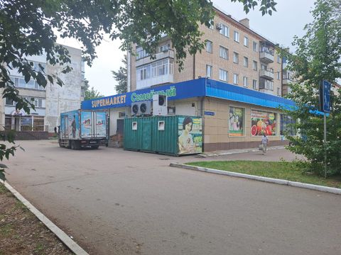 Магазин с арендаторами