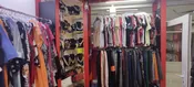 Оборудованный магазин женской одежды