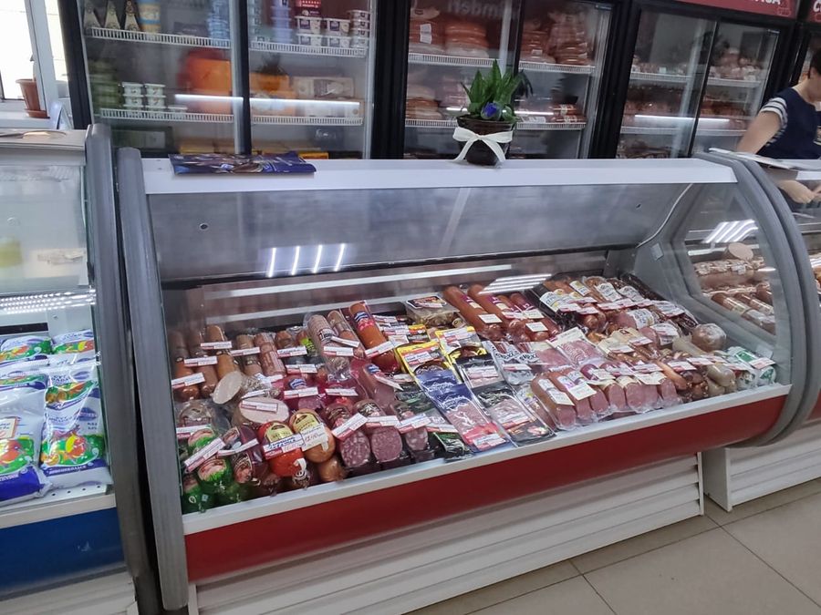Сеть фирменных продуктовых магазинов