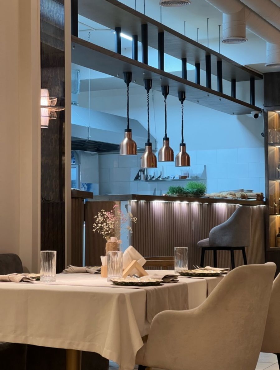 Ресторан с пекарней и винотекой