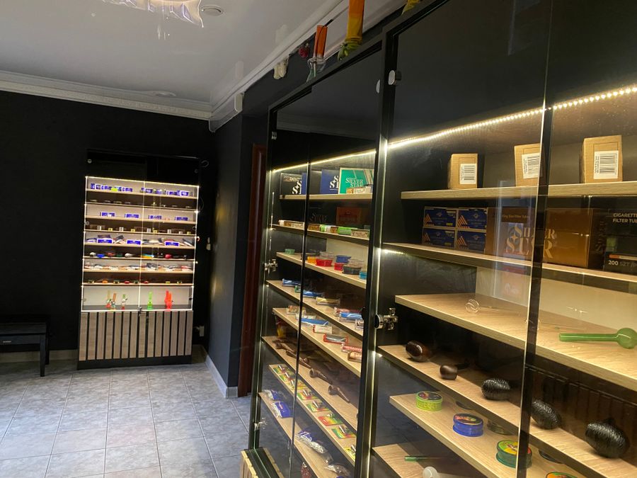 Vape shop магазин табачных принадлежностей.