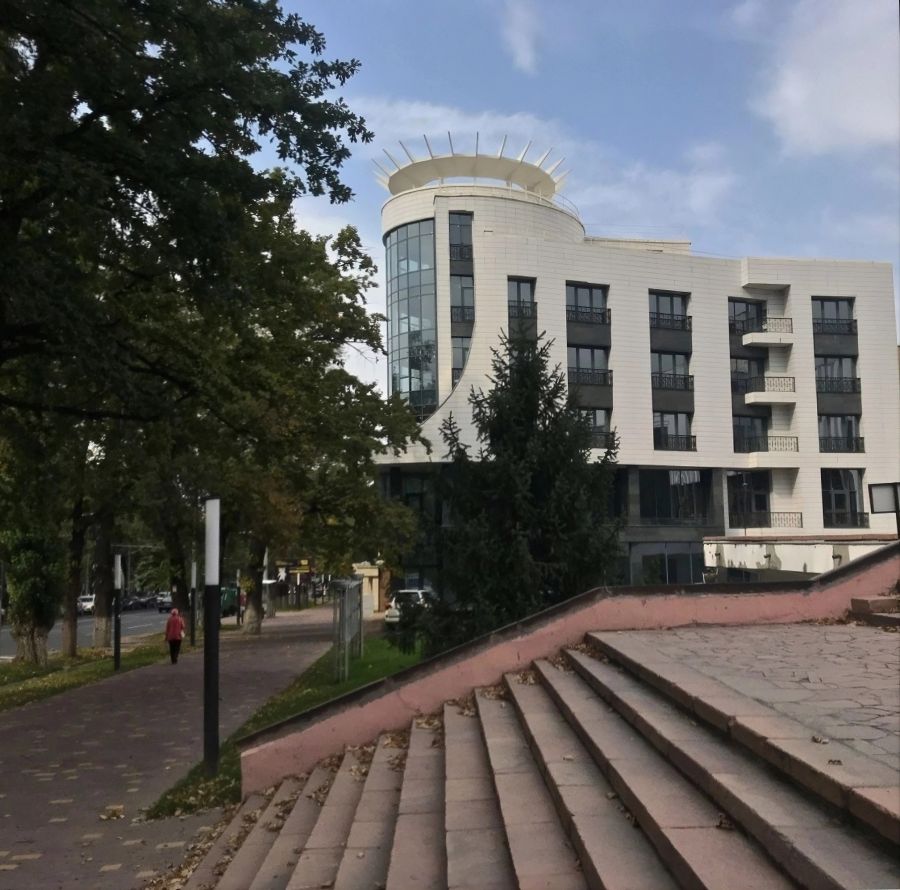 Аренда отдельно стоящего здания 3000 м²