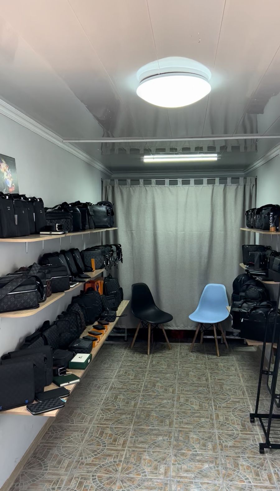 Магазин кожгалантереи