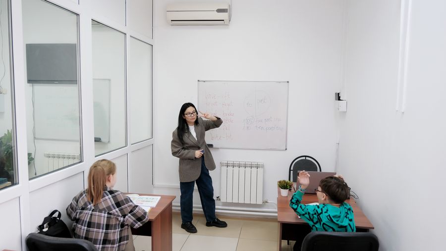 Языковой центр YES