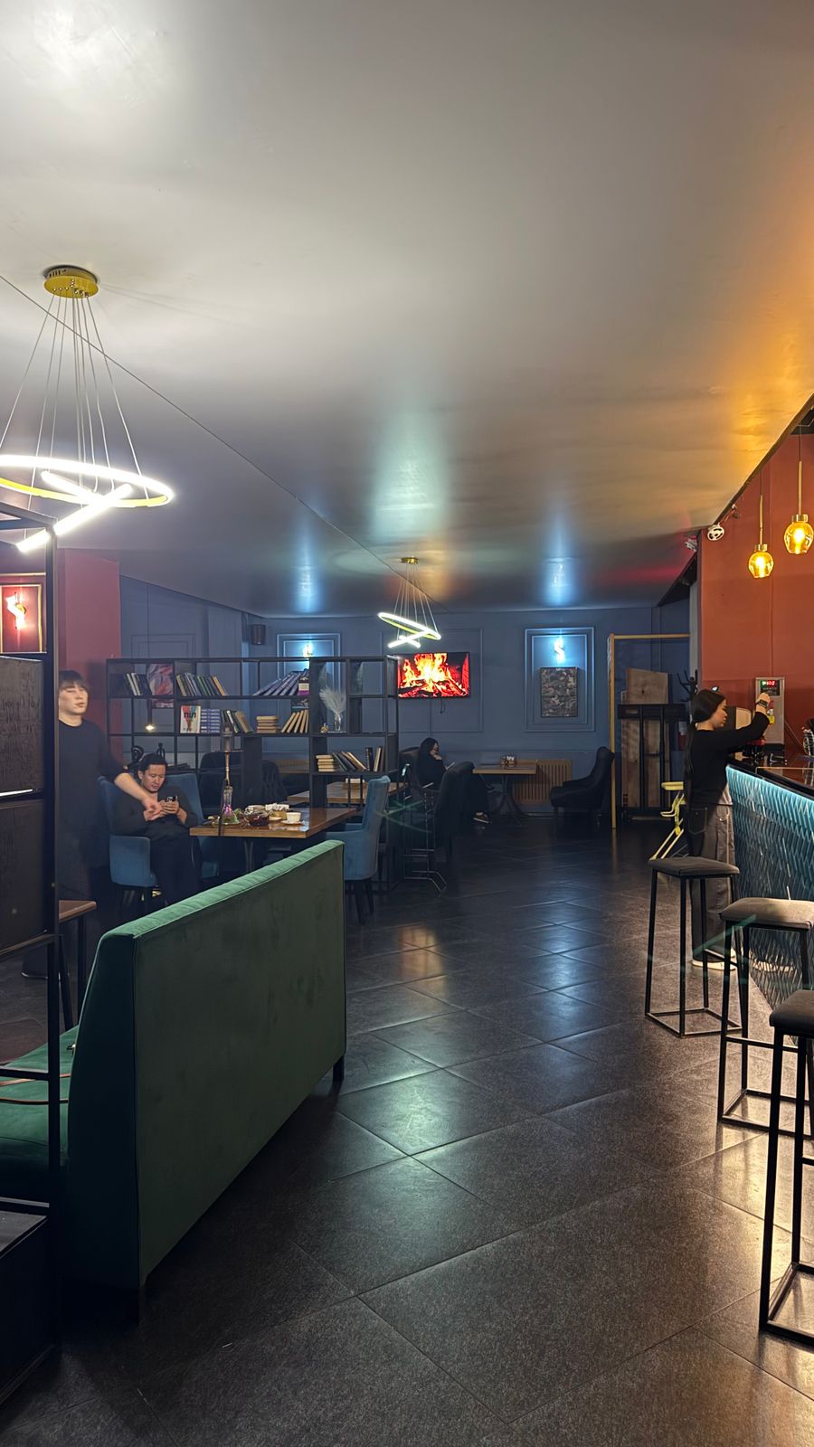 Lounge bar в центре города