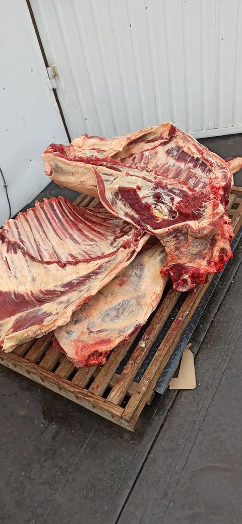 Магазин продуктов питания и мясных маринадов