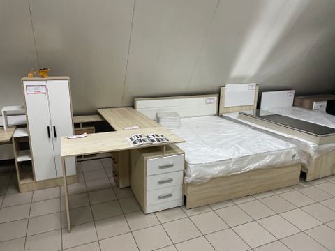 Мебельный салон в торговом центре