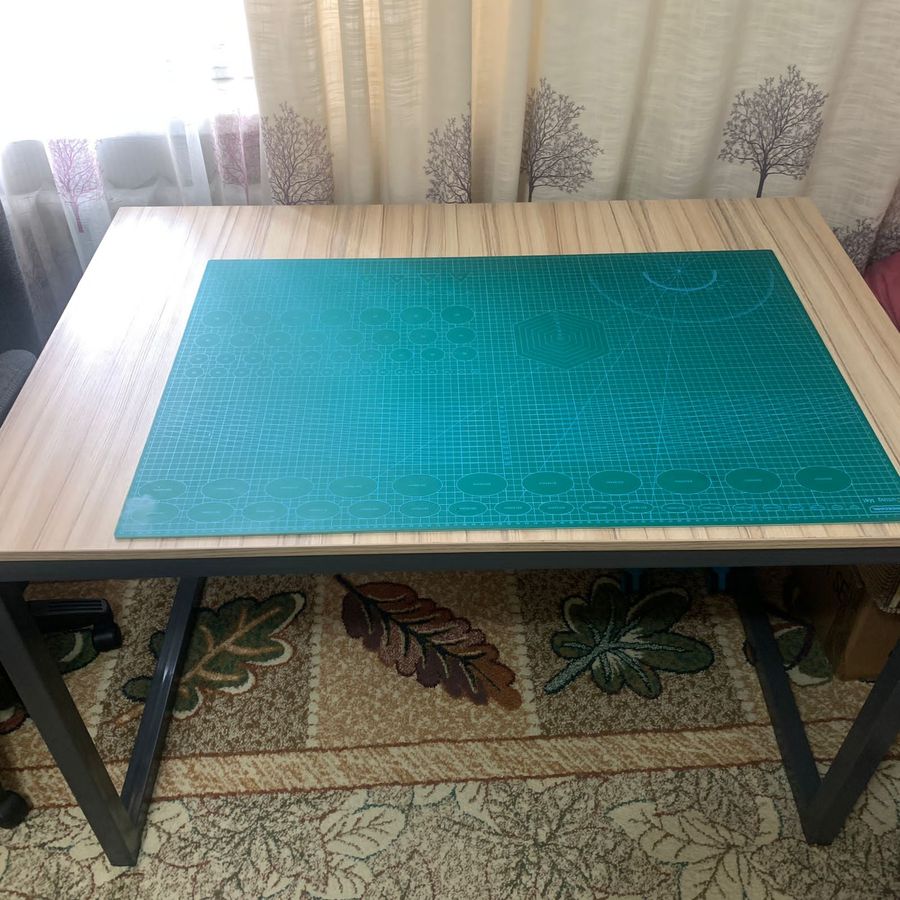Пошив изделий из кожи.