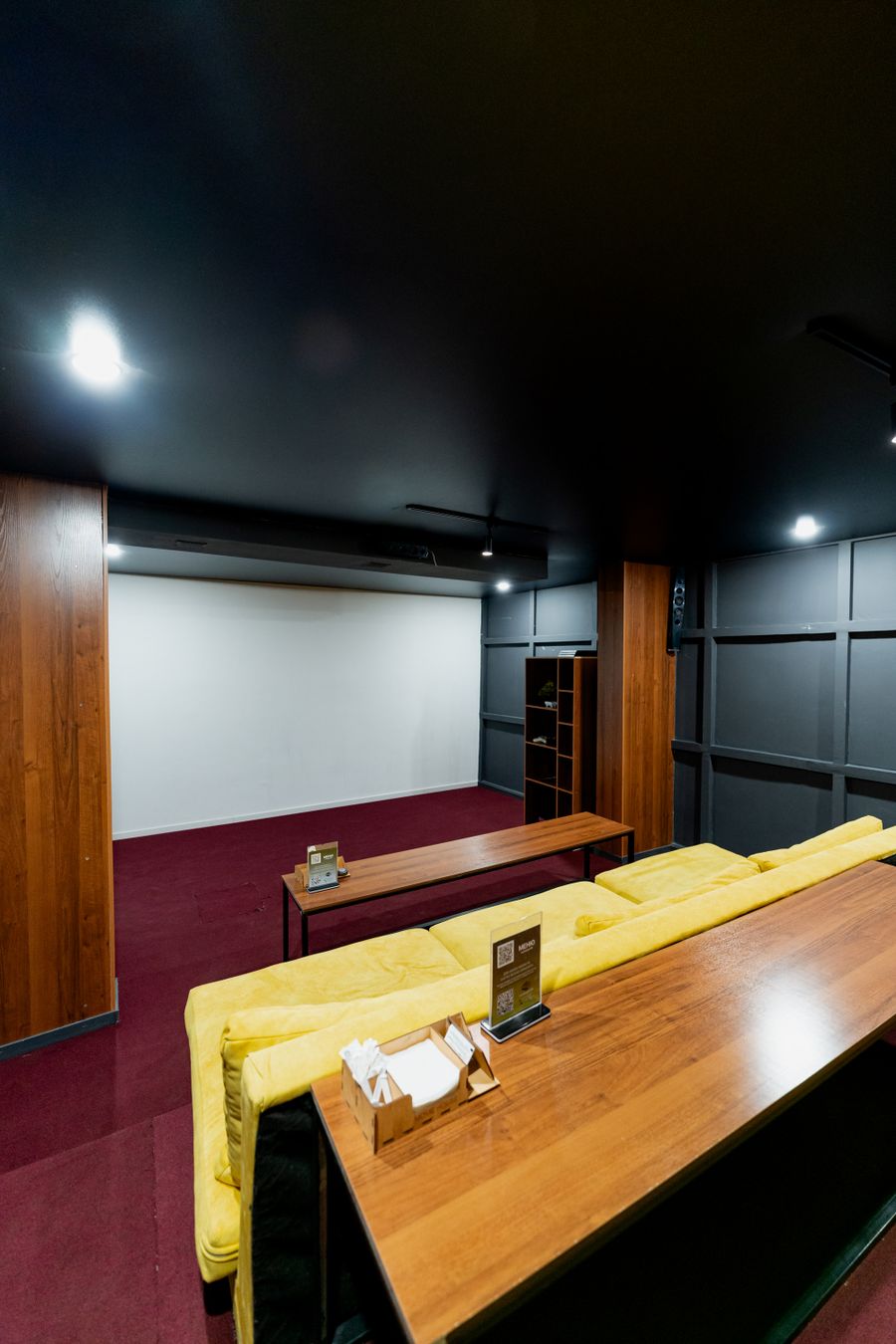 Resto-Kinoroom Movie House
