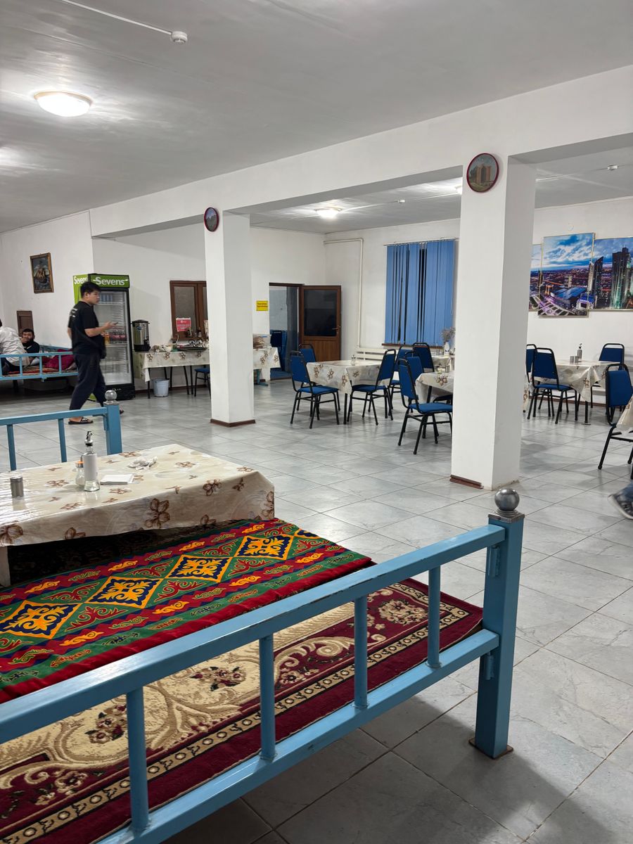 Кафе и гостиница