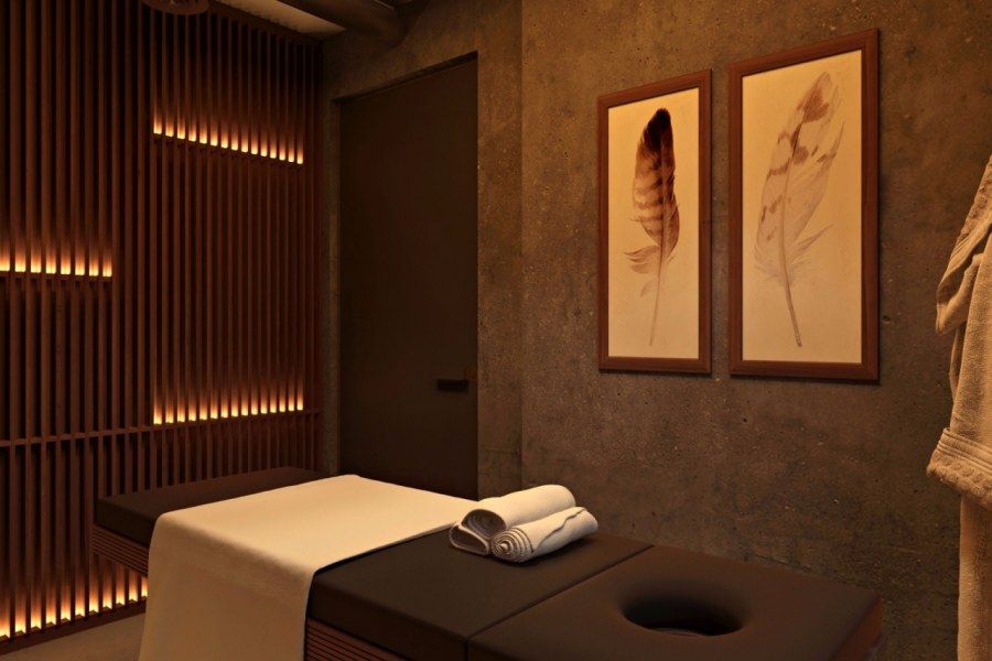 Сеть студий аппаратной коррекции в 3 городах