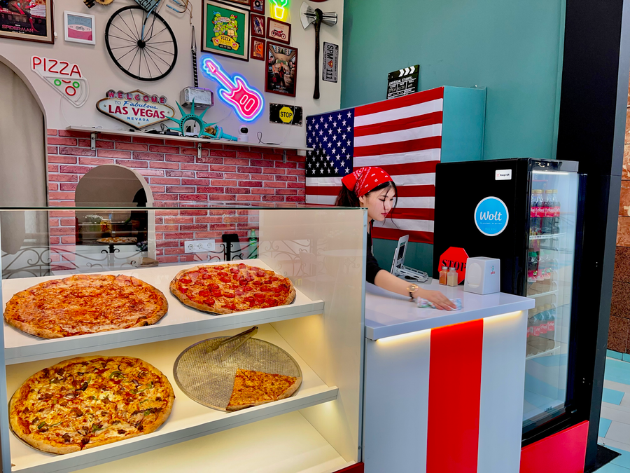 Пиццерия PIZZA 500 TENGE в ТРЦ Сарыарка
