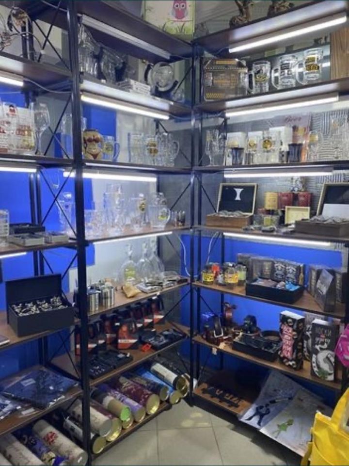 Действующий магазин подарков