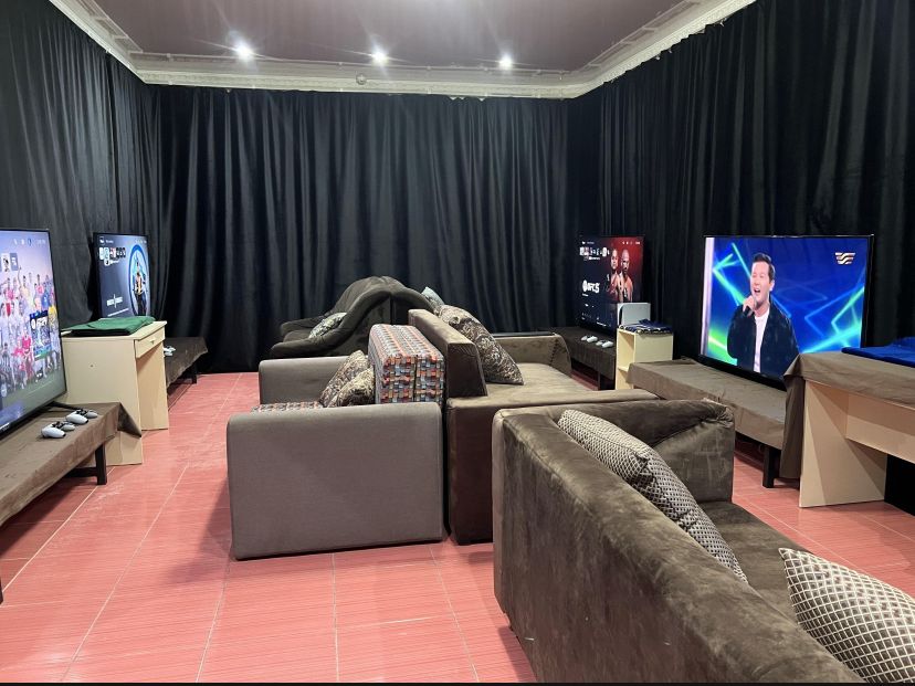 PS 5 Club в центре города