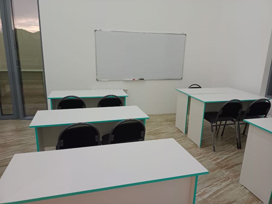 Образовательный центр в полнозаселенном ЖК