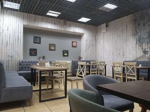 Кафе-столовая в бизнес центре Амбассадор
