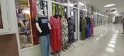 Оборудованный магазин женской одежды