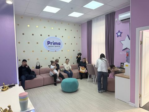 Школа балета в густонаселенном районе Астаны