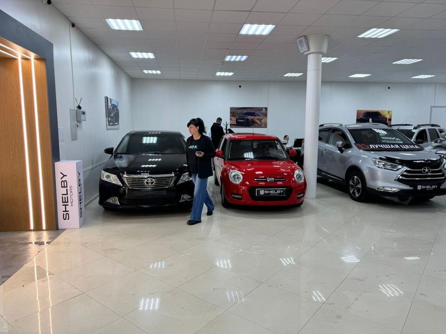 Автосалон