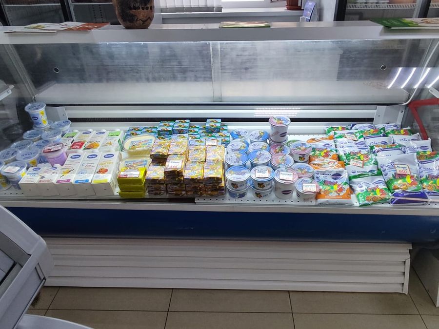 Сеть фирменных продуктовых магазинов