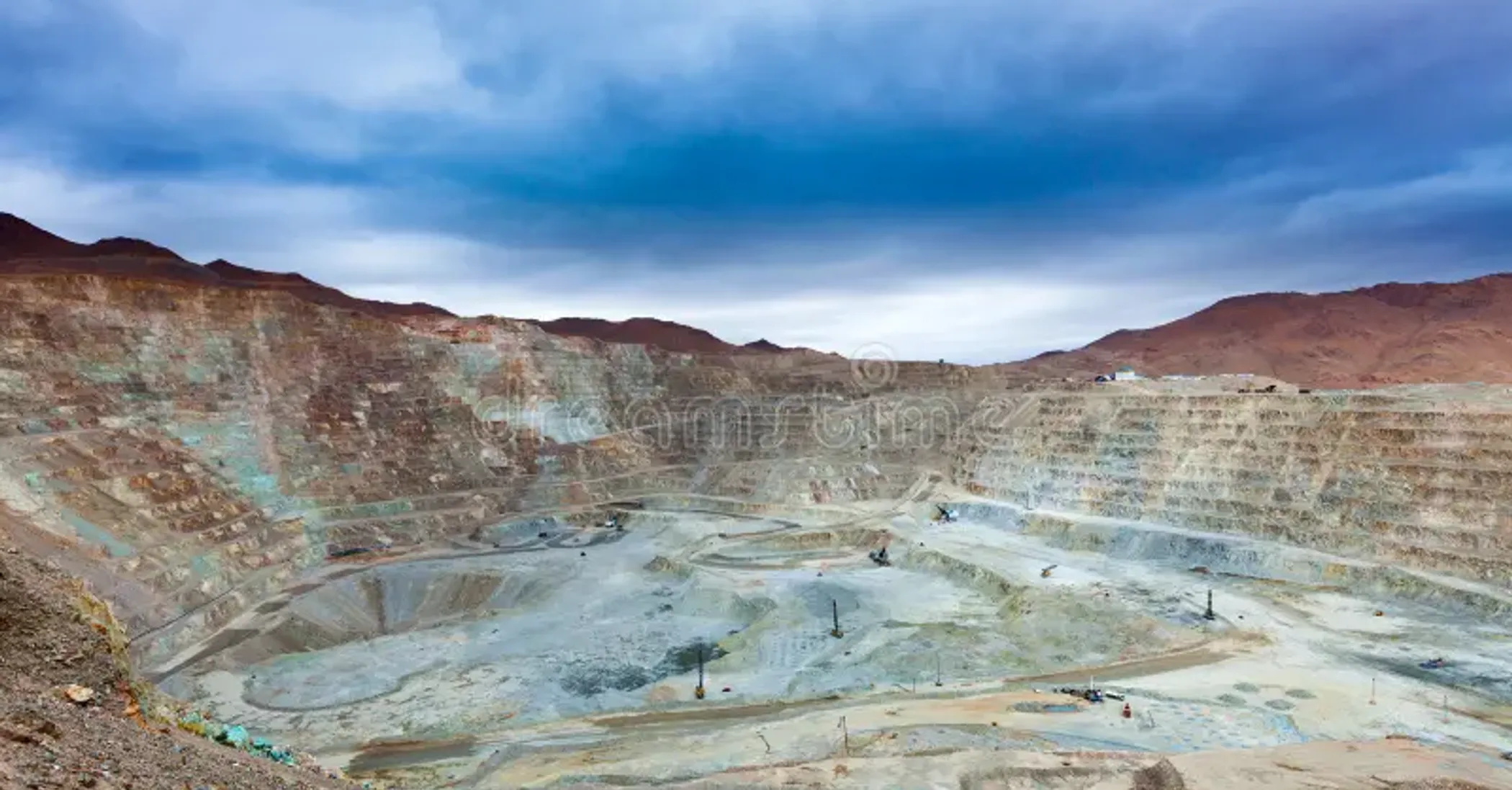 Red Metal Resources Identifies Chargeability Trend at Carrizal Project