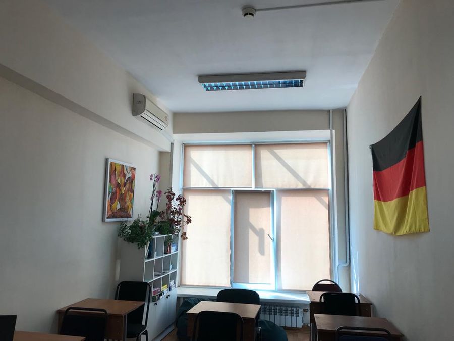 Языковая школа в центре Алматы