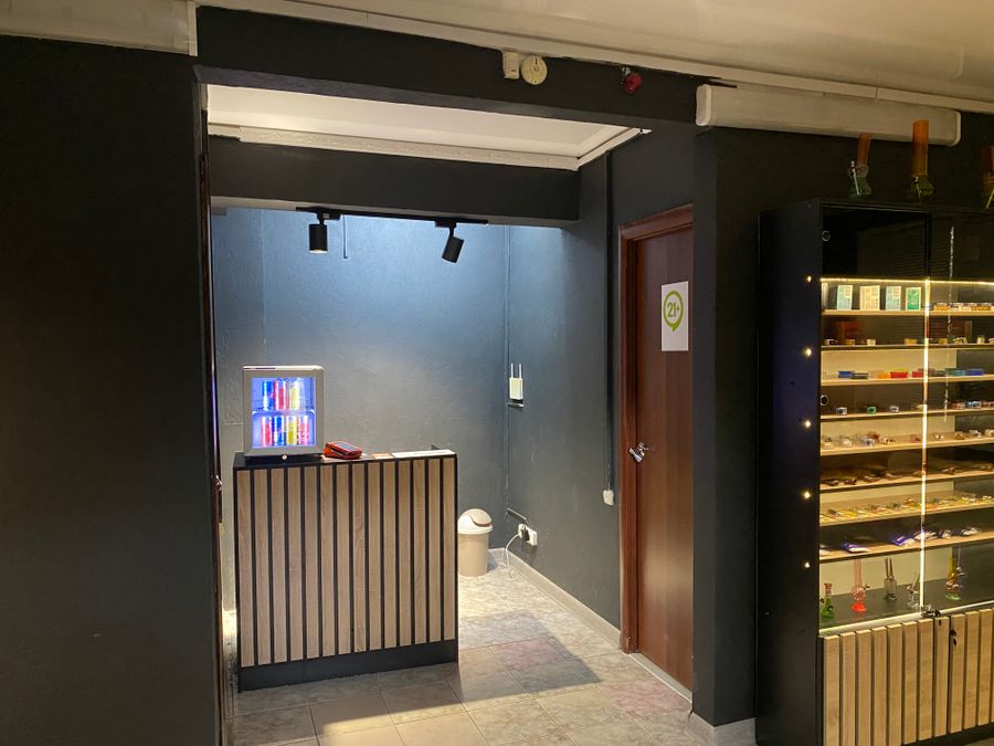 Vape shop магазин табачных принадлежностей.