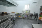 Комплекс-магазин, кафе и аптека с кабинетом