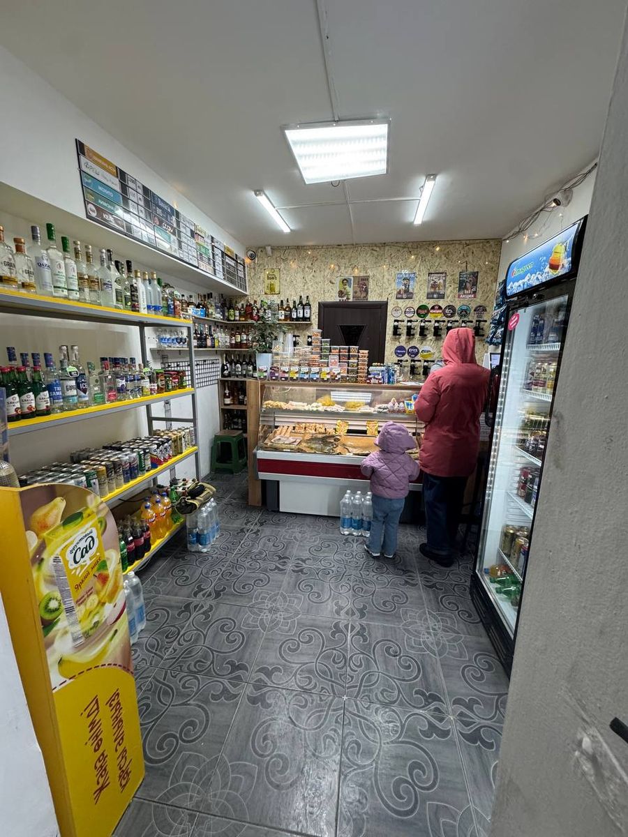 Два алкомаркета с помещением