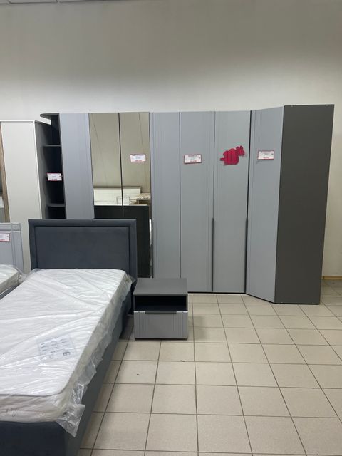 Мебельный салон в торговом центре