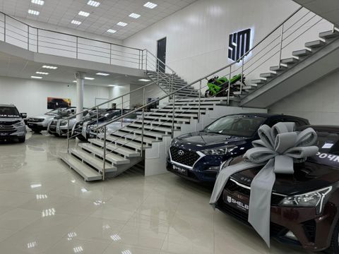 Автосалон