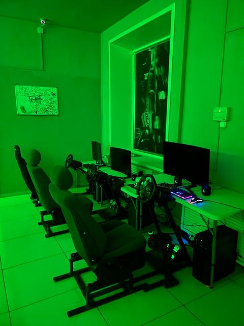 Play Station club