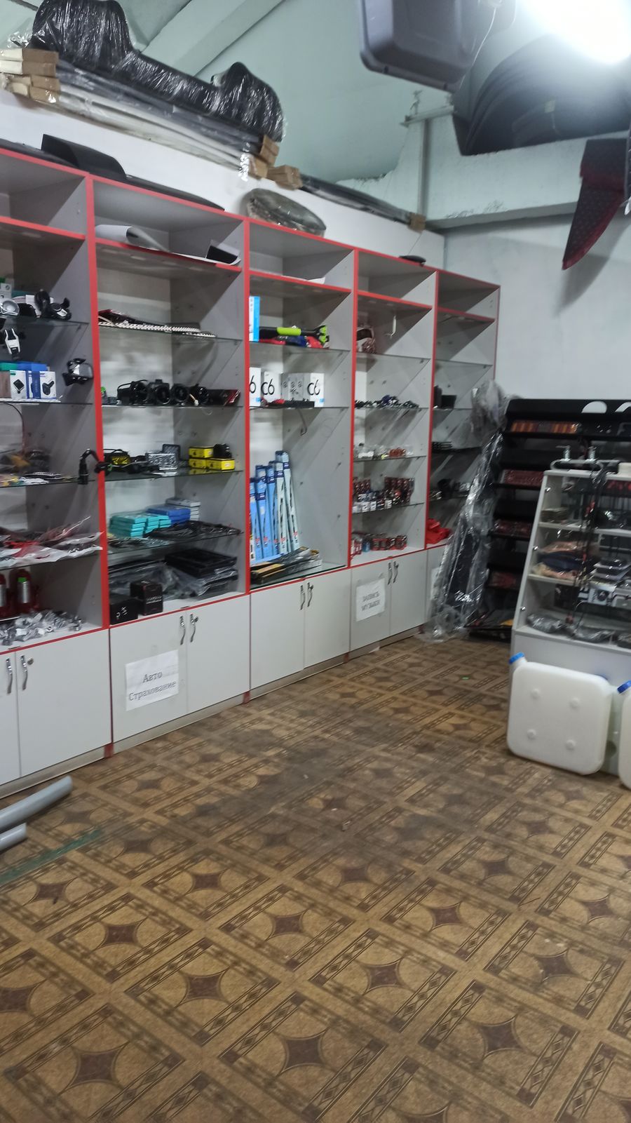 Готовый бизнес В КРУПНОМ ТОРГОВОМ ЦЕНТРЕ
