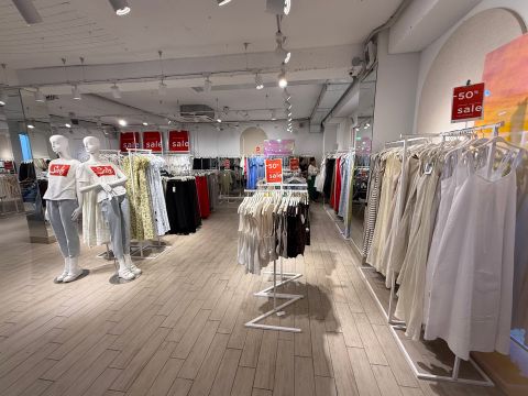Действующий магазин Zarina